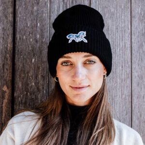 Beanie black horse